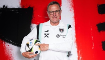 亿万28官网-【解码奥地利】“教授”让奥地利人爱上足球