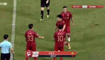 老板来了！淄博蹴鞠投资人中甲登场 圆梦职业联赛