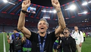 巴黎近三场比赛取得全胜，打进12球0失球