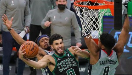 亿万28官网-面对残阵绿军奇才不虚 比尔伤情决定附加赛走势