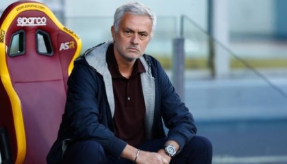 亿万28官网-穆里尼奥怎么了①：放弃育人，逼老板掏钱