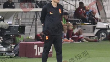 亿万28官网-成耀东：每场热身轮换阵容 让队员适应比赛的节奏